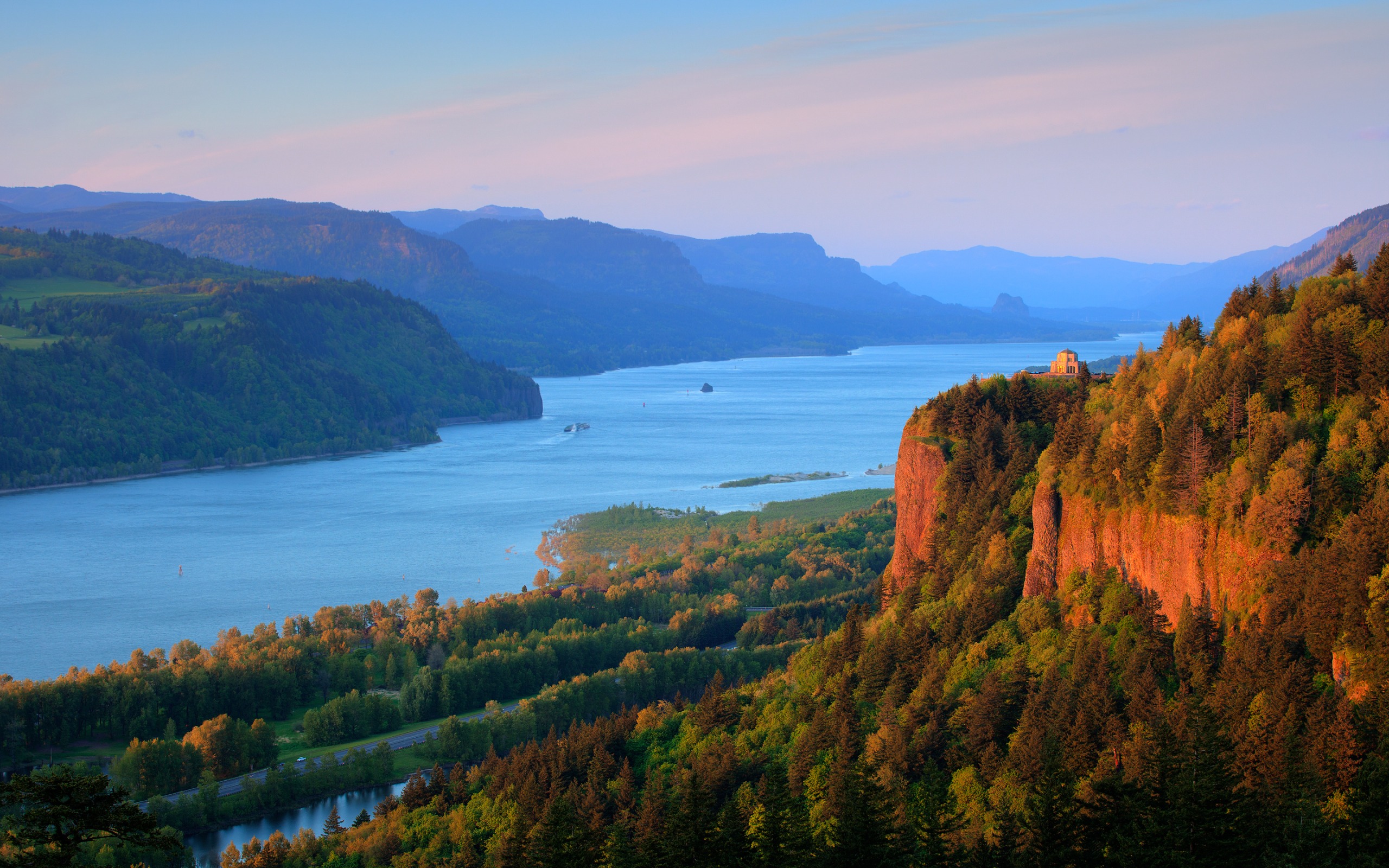 scenic view of hills and river in oregon usa